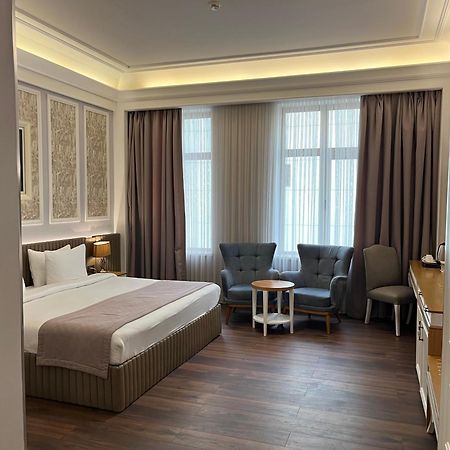 Theatrum Hotel Baky Esterno foto