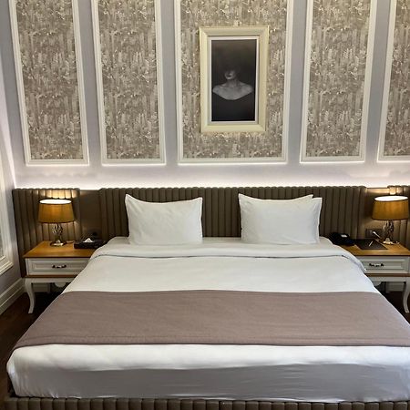 Theatrum Hotel Baky Esterno foto